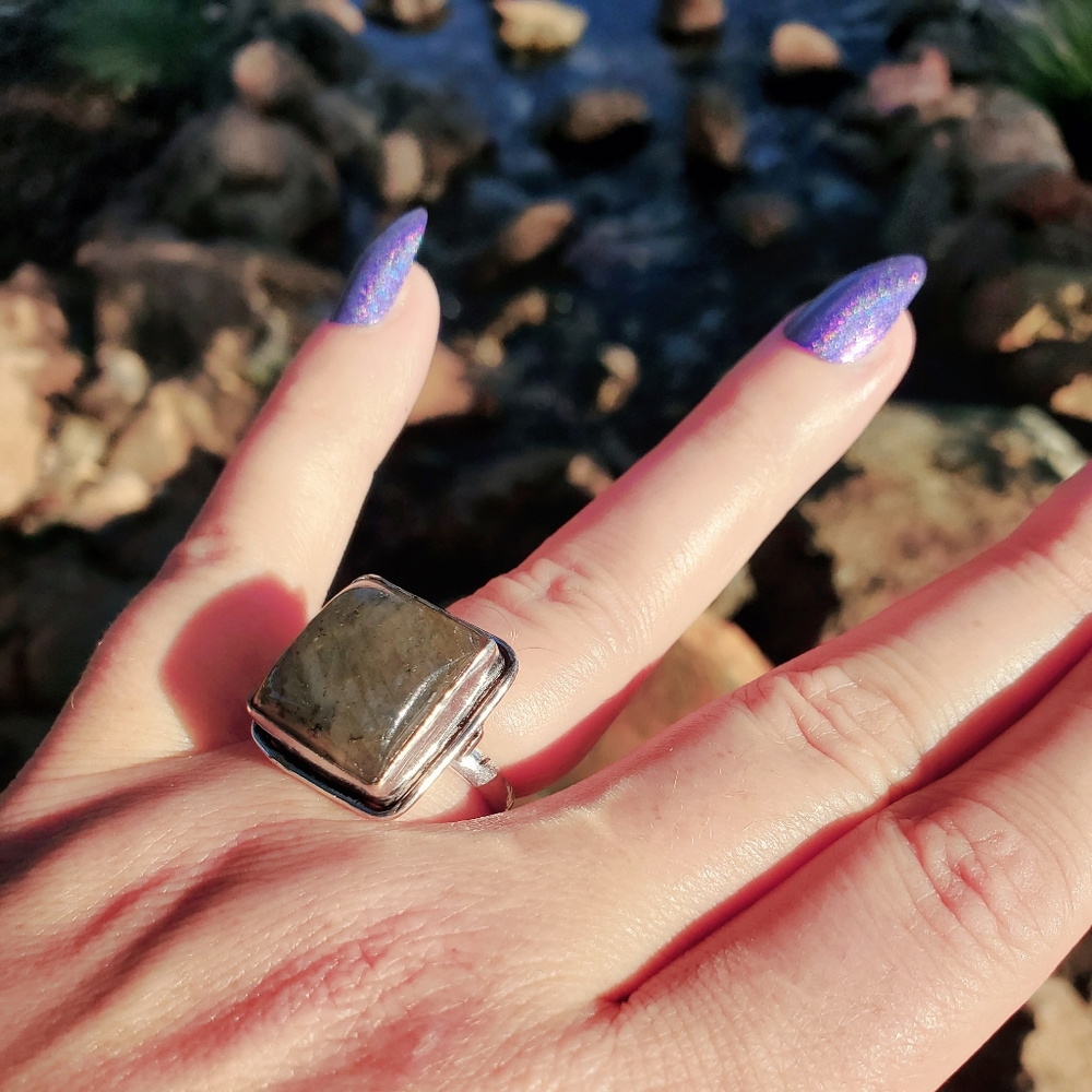 Labradorite Blue Flash Square Stone Ring #11 Nwot - image 3